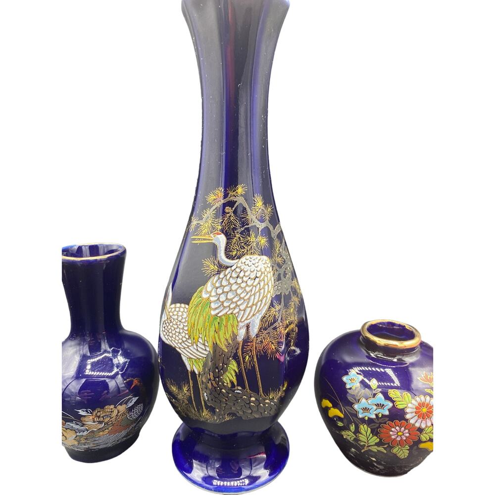 Vtg set of 3 Japanese Mini Vases Porcelain Cobalt Hand painted Peacock Oriental - Picture 2 of 6
